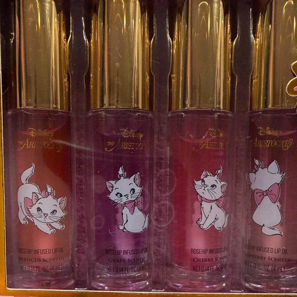 Disney Aristocats Rosehip Infused Lip Oil Set